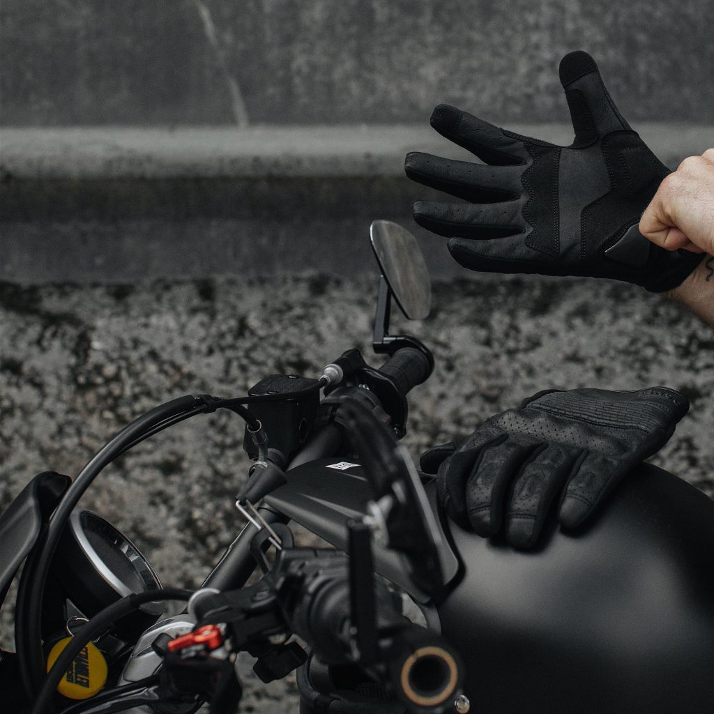 Best gloves for a beginner motorcyclist