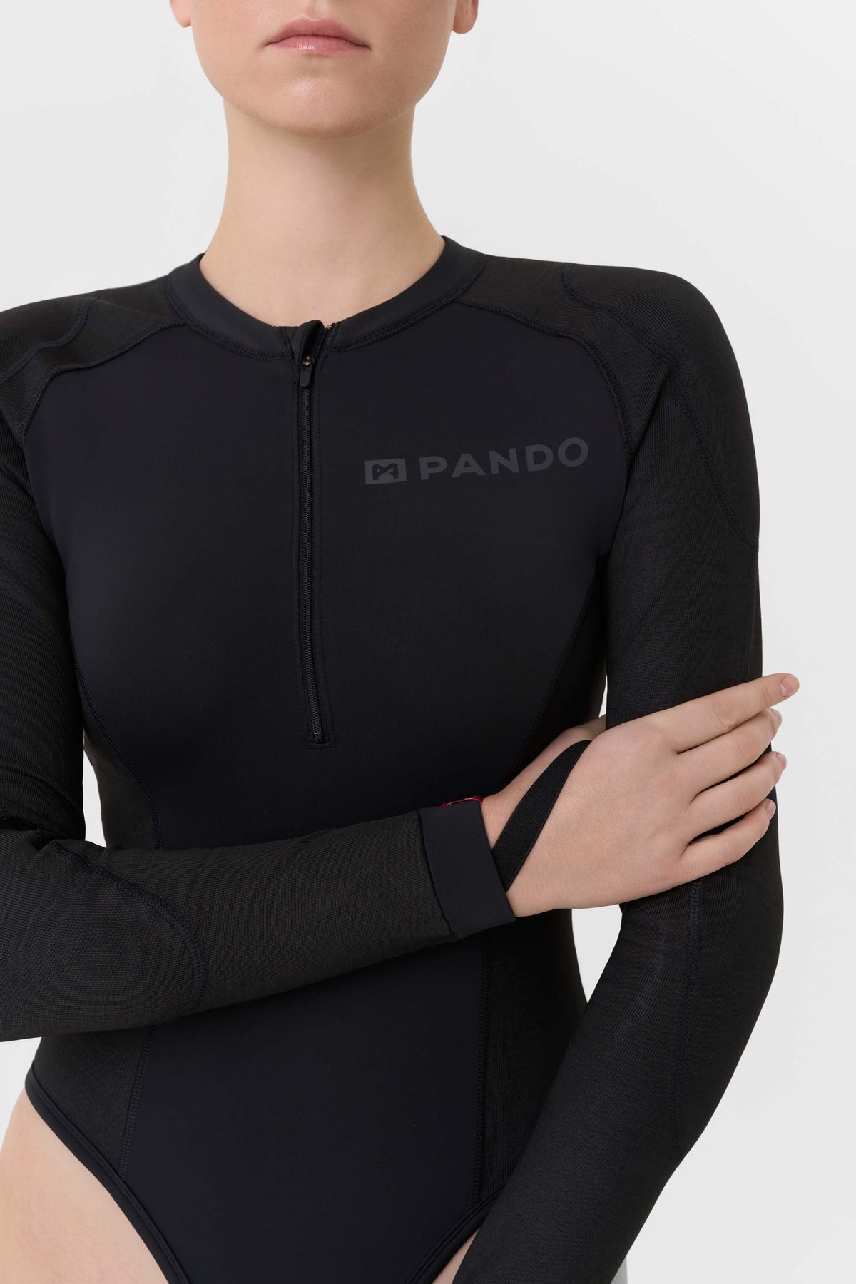SHELL WW BLACK 02 - Protective motorcycle base layer / body • Pando Moto