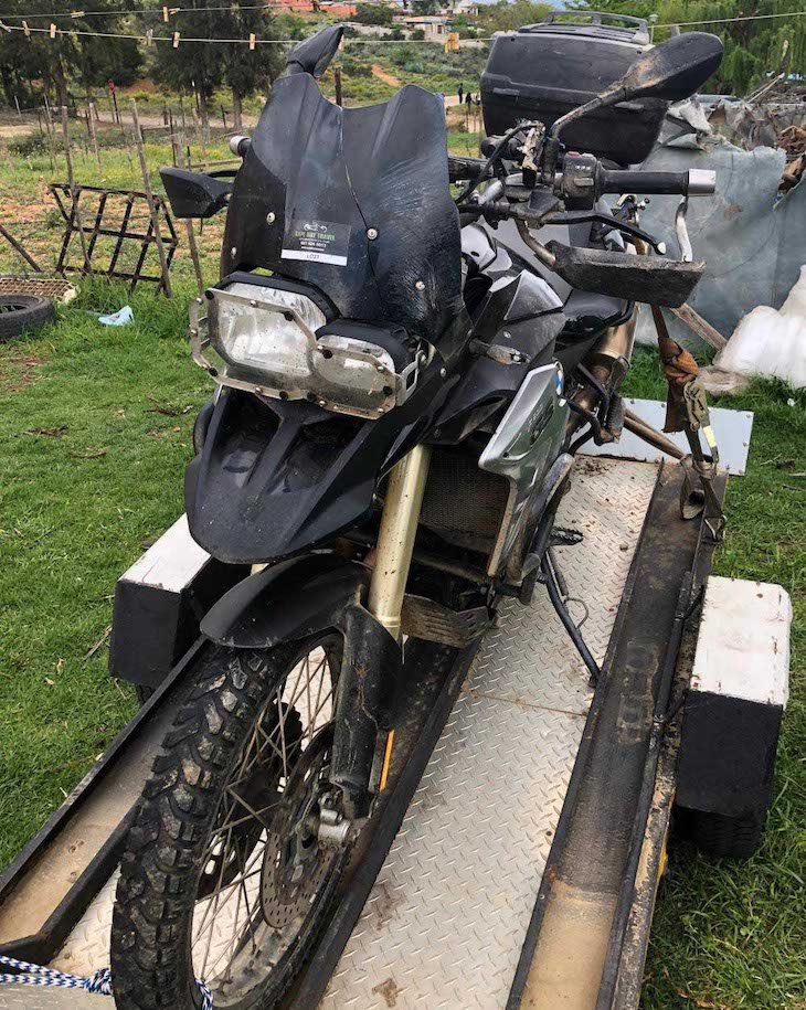 BMW F800GS after crash with antelope