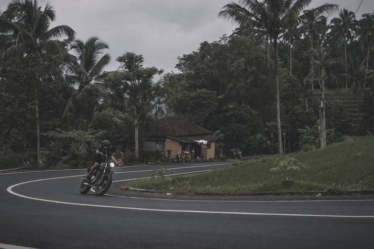 A usual road in Bali has lots of turns