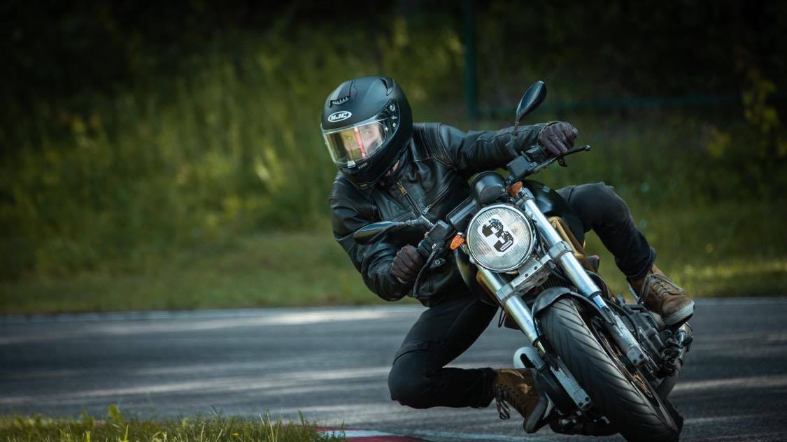Pando Moto ENGINEERED BY RIDERSCrash Tested: Karl Devil 9 Jeans 