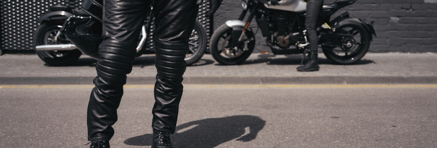  Padded Motorcycle Pants Men's Motorcycle Riding Leather Pants  Knee And Lower Waist Pleated Design Easy To Put On And Take Off, High  Elasticity, More Comfortable Riding (Color : Black, Size 